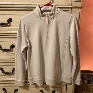 Vineyard vines, size medium, color greys and light pink